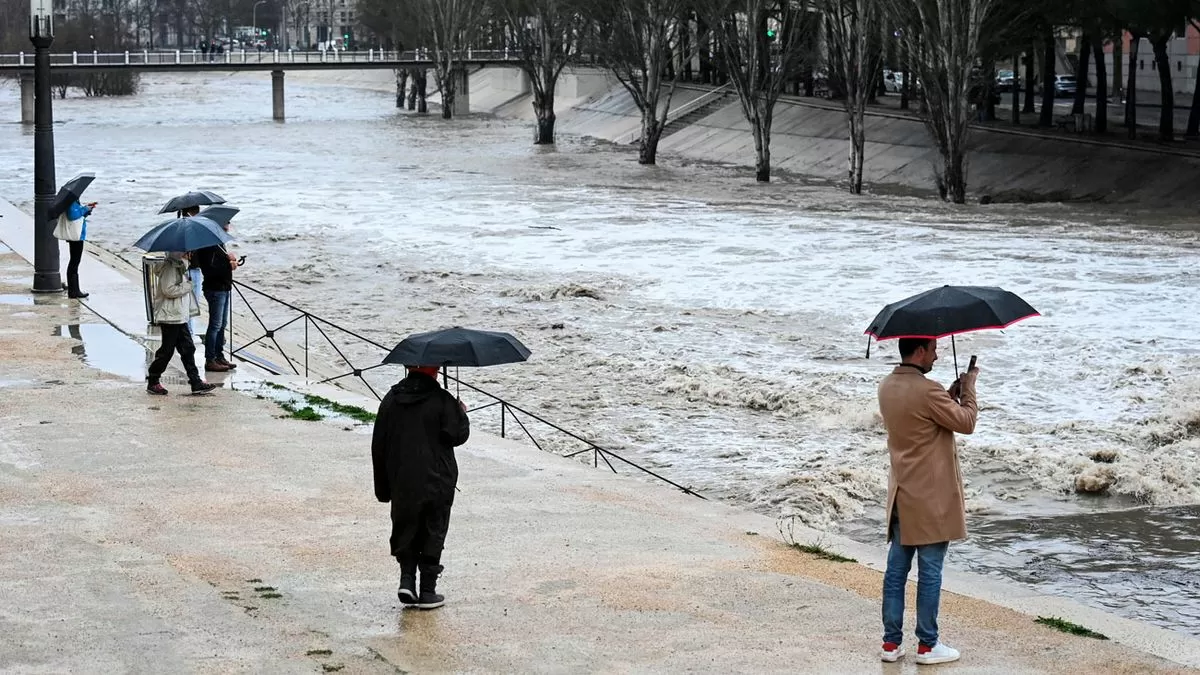 Los Ángeles y sur de California en desasosiego máxima por riesgo de inundaciones en Navidad
