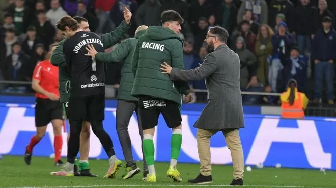 Así fue la "peineta a la escalera" de Mantilla que provocó su expulsión en el Deportivo-Racing
