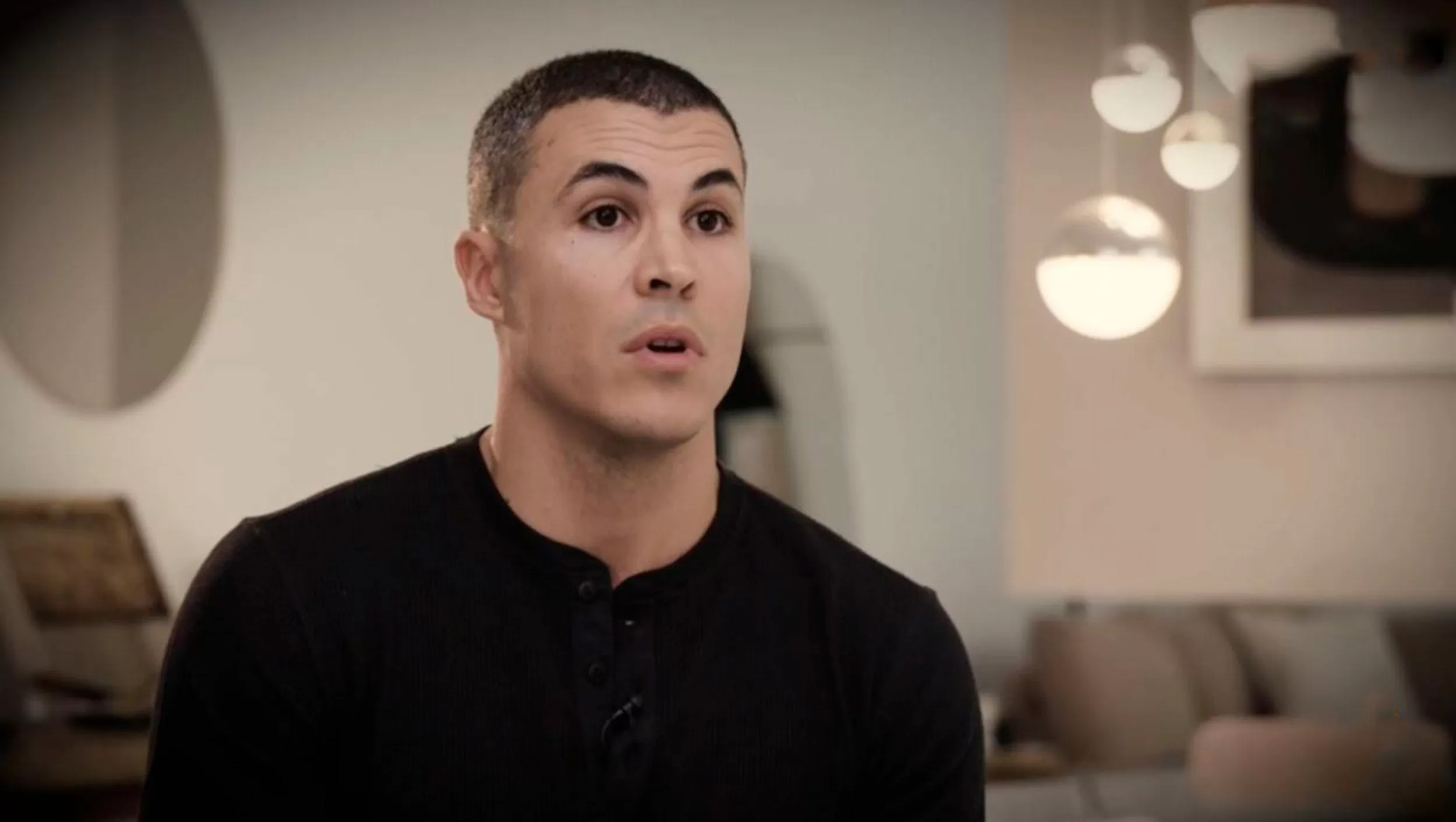Kiko Jiménez rompe su silencio tras la detención de su padre y se sincera sobre su relación: "jamás tengo cero que ver"