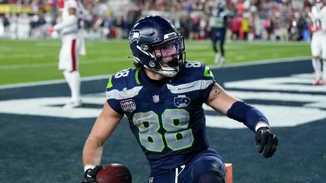 La defensa aureola a Seattle con la segunda Super Bowl de su historia