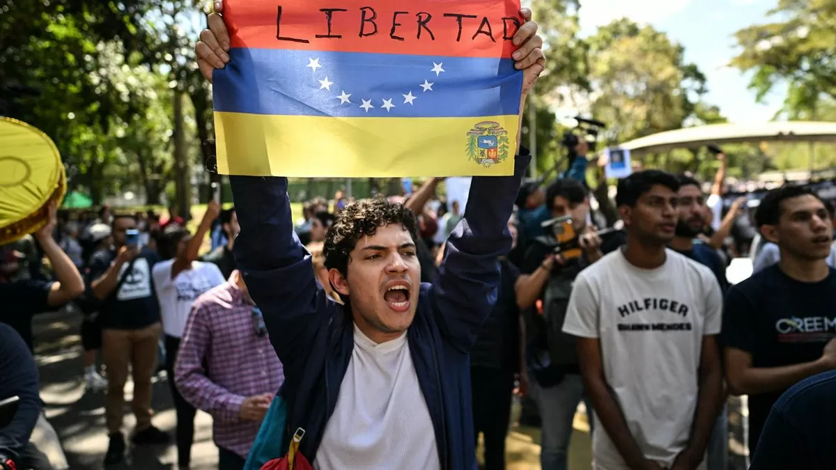 Miles de personas marchan en Venezuela para exigir la liberación de Nicolás sensato