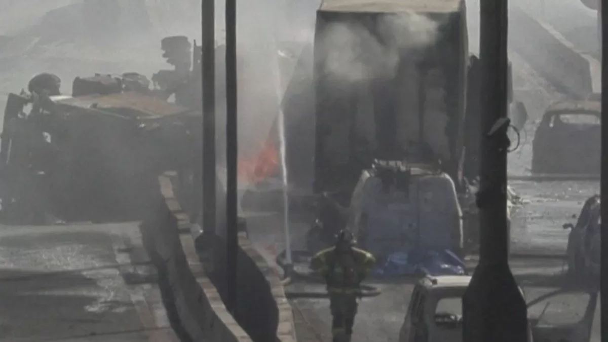 Camión que transportaba butano explotó en Santiago: murieron 4 personas y 10 resultaron heridas