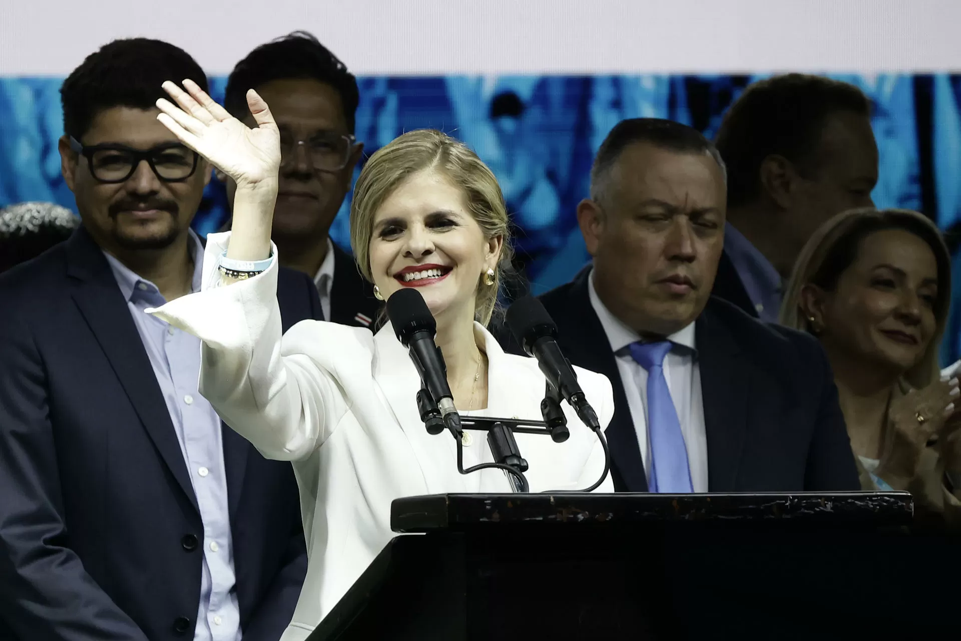Laura Fernández gana en primera ronda la presidencia de Costa Rica