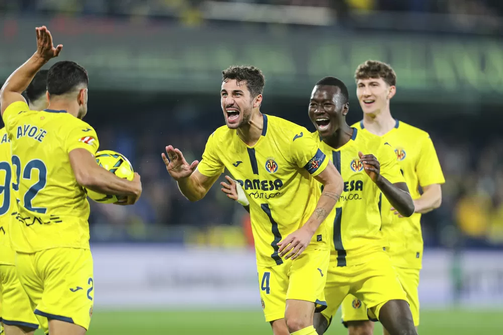 El Villarreal se hace fuerte ante el Valencia