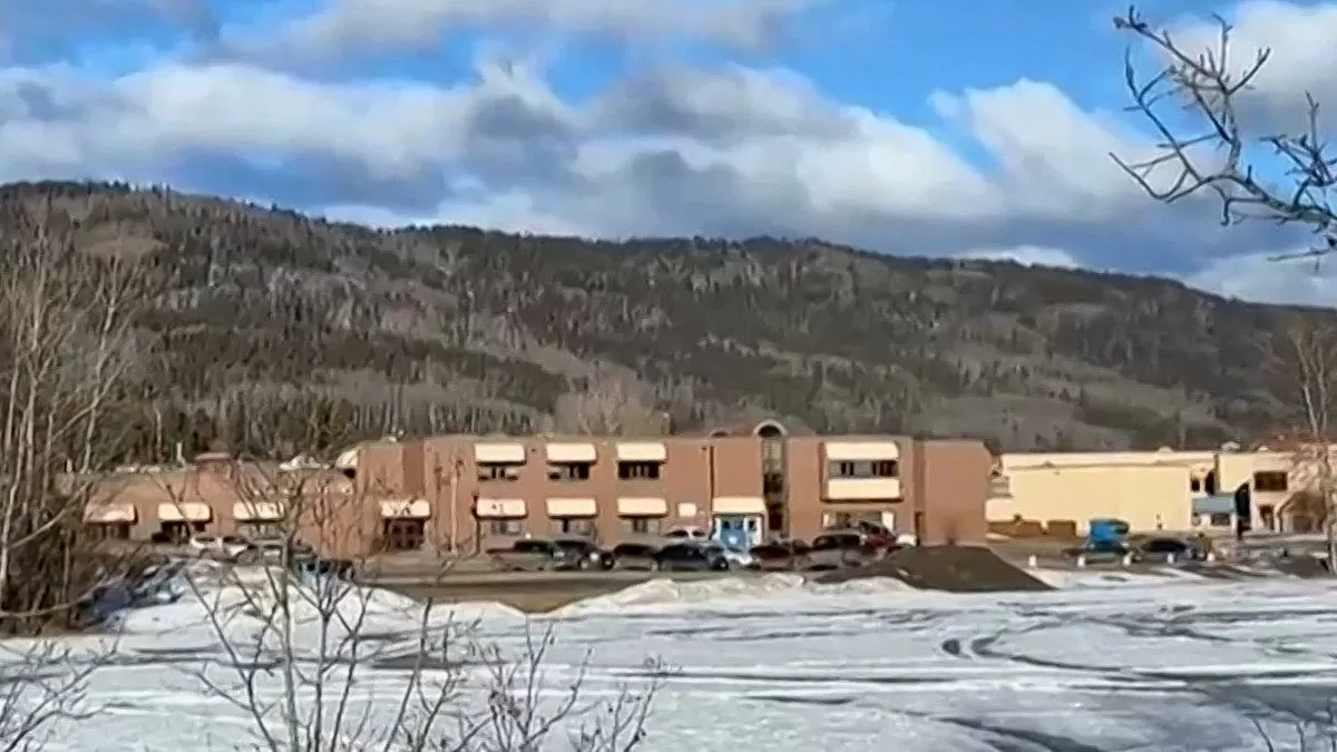Tiroteo en Canadá deja nueve muertos: "Bloqueamos las puertas con mesas por más de bis horas", dijo un estudiante