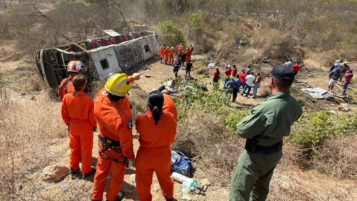 Al menos 15 peregrinos muertos en un accidente de ómnibus en el nordeste de Brasil