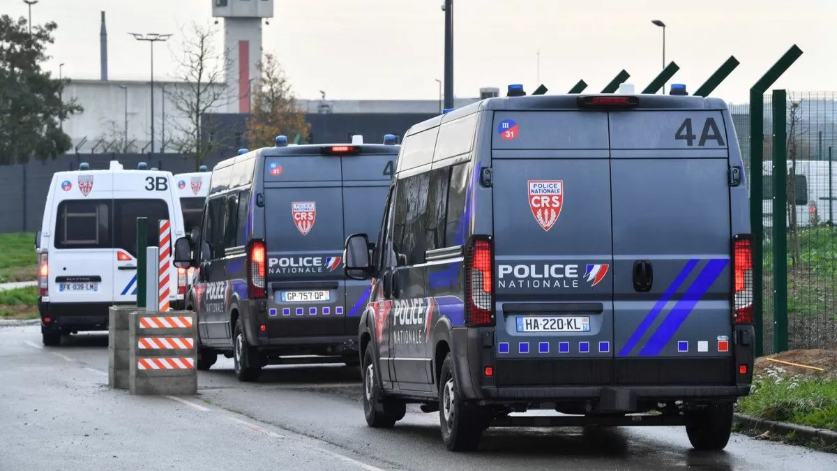 Diez hombres acusados de propasarse y drogar a un niño de 5 años en Francia