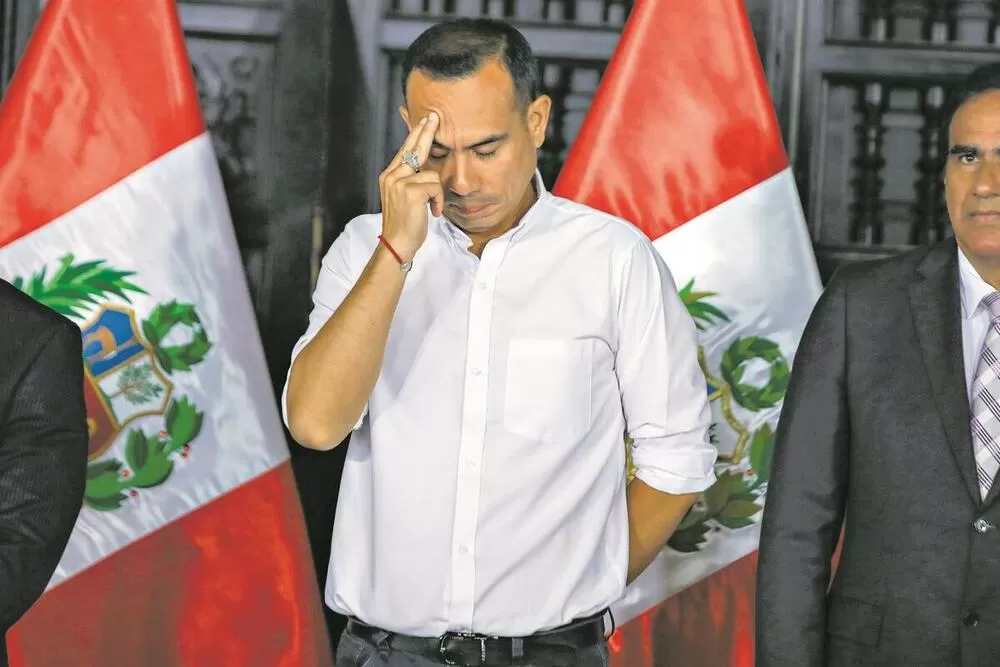 Perú aprueba una moción de censura contra el presidente