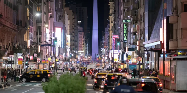 El PIB de Argentina cayó el 5,1 % interanual en el primer trimestre de 2024