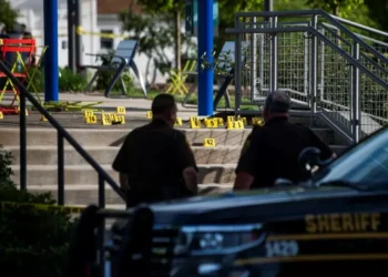 Tiroteo en un pensil acuático de Estados Unidos: hubo diez heridos y el agresor se suicidó