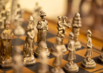 “Economía: Clave para el desarrollo y bienestar”