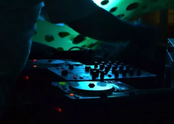 “La poesía: un lenguaje universal l ser humano”