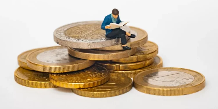 “La Economía: Una herramienta para el progreso y bienestar”