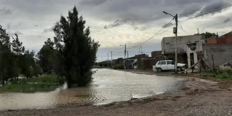 Se anticipan varios días de lluvia y bajas temperaturas