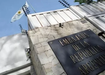 Nación postergó el plan para eximir a los asilados venezolanos de la embajada argentina en Caracas