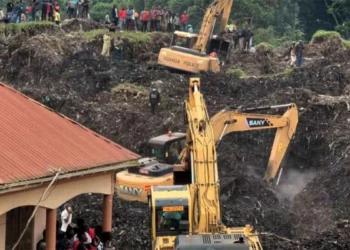 Tragedia en Uganda: una avalancha de basura deja más de 20 muertos