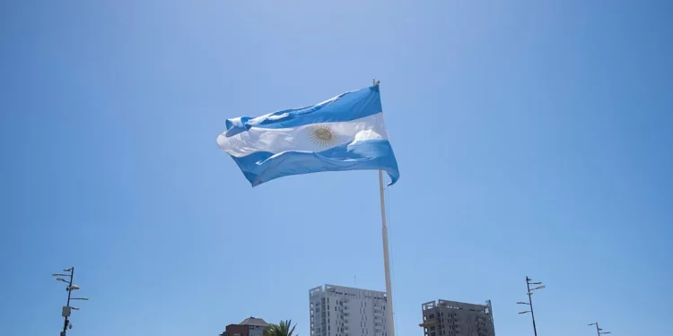 Uruguay y Argentina buscan alcanzar un acuerdo de residencia permanente bilateral