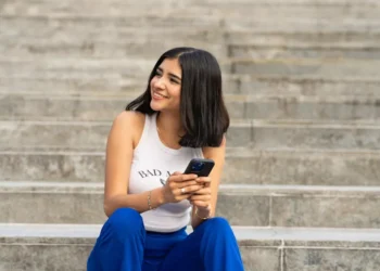 “El impacto de la tecnología en la vida moderna”