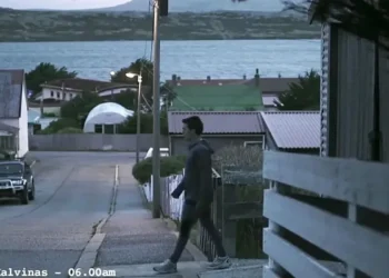 Argentina y Reino Unido acuerdan restablecer vuelos a las islas Malvinas