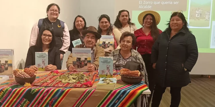 Libros recogen experiencias educativas interculturales del profesor Juan Alvarez Ticuna