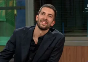 Las redes enloquecen y convierten en ‘trending topic’ al invitado de Broncano en ‘La curva’