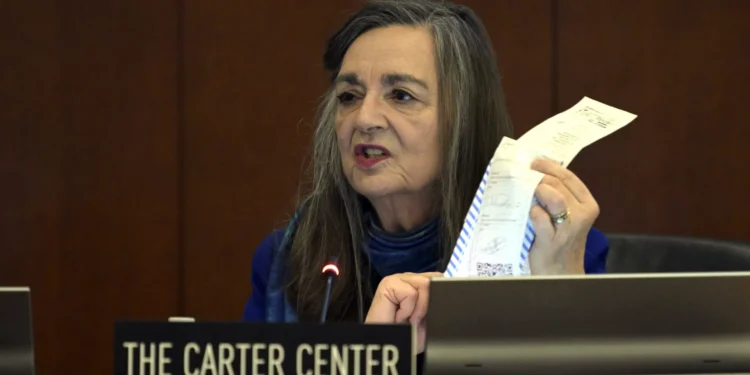Centro Carter muestra a OEA actas «originales» que indican triunfo contrincante en Venezuela