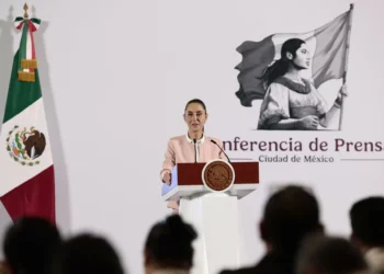 Sheinbaum y Trump dialogan sobre migración y fentanilo tras emergencia de aranceles del 25 %