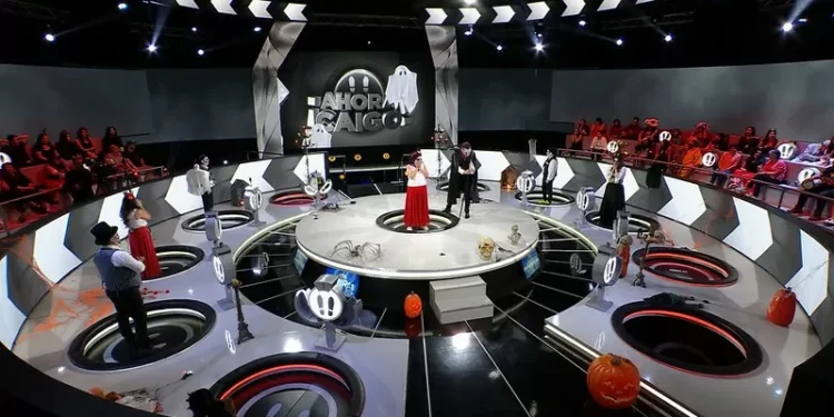 Daniel Fuenzalida sorprende como Drácula en capítulo peculiar de “Ahora Caigo” Halloween