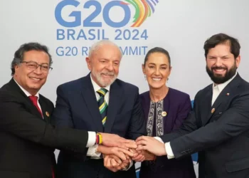 De qué hablaron Sheinbaum y Petro en la cumbre de las principales economías del orbe