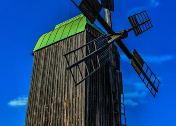 “El papel crucial de la Economía en el desarrollo mundial”