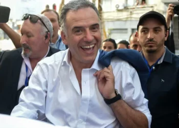 Orsi ganó presidenciales en Uruguay y la costado regresa al poder, según proyecciones