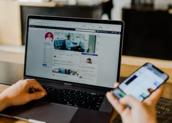 “Ramiro Rojas: Experto en Marketing y Negocios”