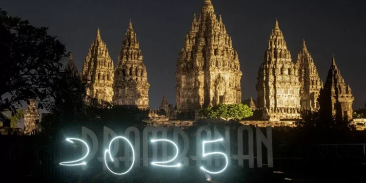 El mundo recibe 2025 tras un año de guerras, elecciones y cielo olímpica