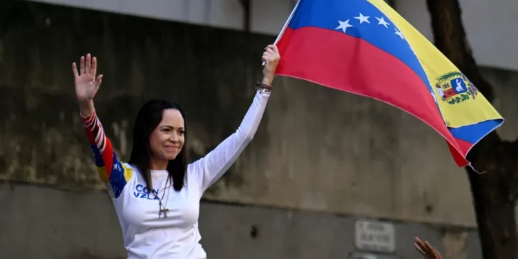 grupo de María Corina Machado dice que fue “liberada” tras ser “retenida por la fuerza” en Venezuela