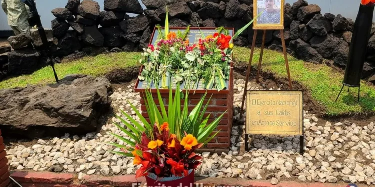 Ejército rindió homenaje al soldado Rodolfo Álvarez, al cumplirse un mes de su homicidio en el Congo