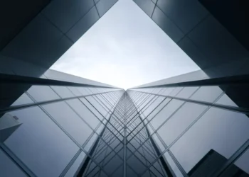 “Mejora tus finanzas y alcanza tus metas”