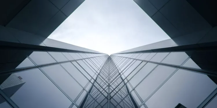 “Mejora tus finanzas y alcanza tus metas”