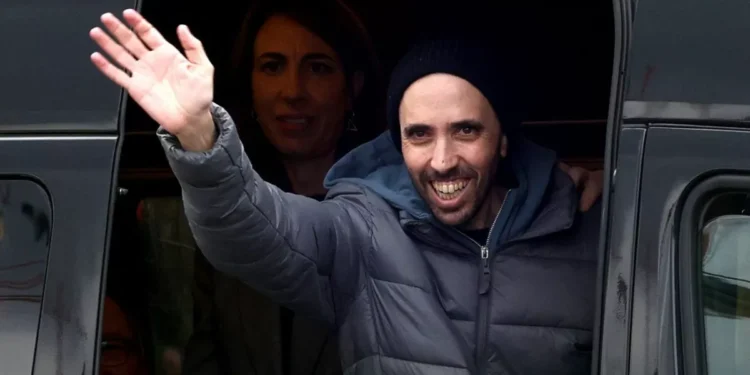 Seis rehenes más de Hamás fueron liberados este sábado y pero están en Israel