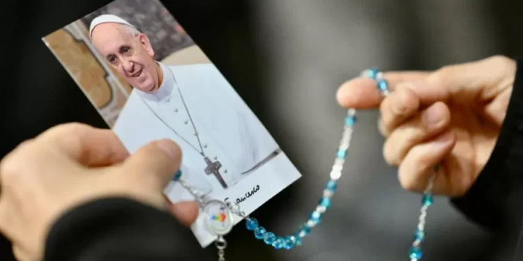 Actualización del Vaticano: pese a su condición crítica, el papa Francisco está consolidado