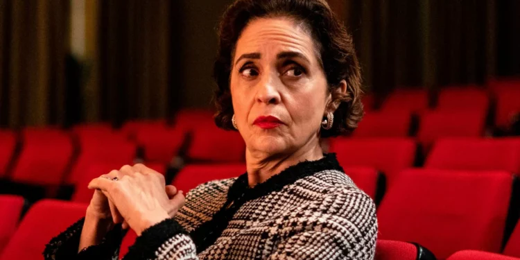 Ni ‘La voto’ ni ‘La Moderna’: la telenovela española que triunfa está en Movistar Plus+ y su protagonista es Adriana Ozores