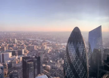 “La Importancia de la Economía en la Sociedad Actual”