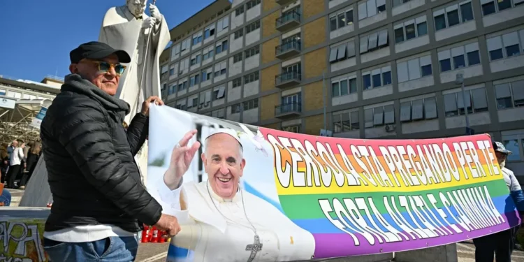 El papa Francisco, con berrido cansada, agradece “de todo corazón” las oraciones por su salud