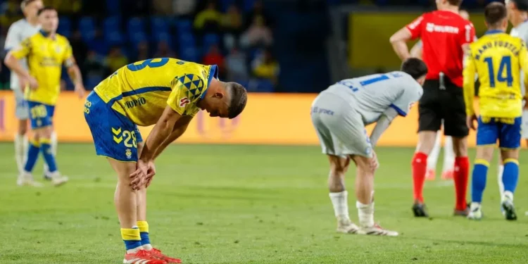 El descuento condena al Alavés en Las Palmas