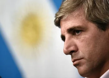 El gobierno argentino busca un acuerdo con el FMI por USD 20.000 millones
