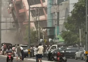 Tres muertos, 50 heridos y 70 desaparecidos en un edificio de Bangkok tras terremoto
