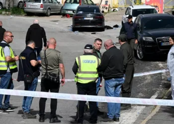 Incendio en discoteca deja 51 muertos y más 100 heridos en Macedonia del luz