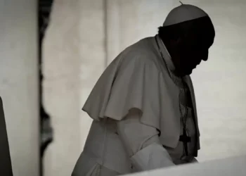 El papa Francisco da las gracias a los médicos tras alentador parte sobre su salubridad