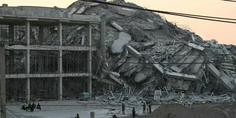 Muertos y atrapados al caer edificio en Tailandia, sacudida por un terremoto en Birmania de trascendencia 7,7