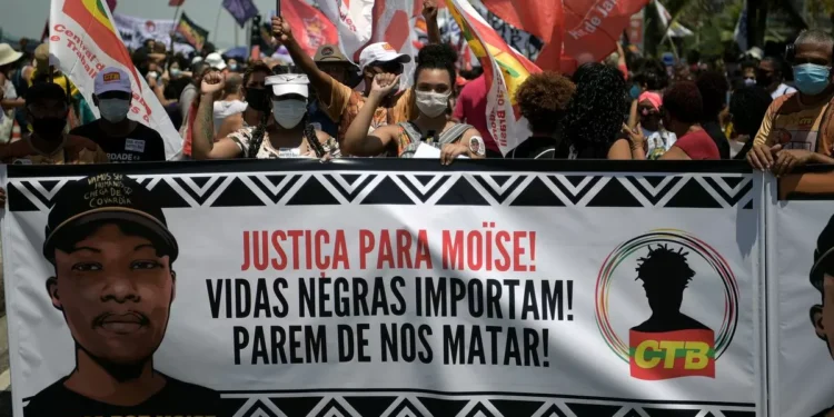 Dos brasileños fueron condenados por matar a golpes a un muchacha congoleño que reclamó pago de su salario