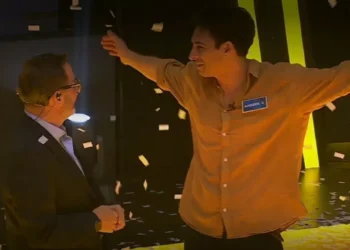 «The Floor» Chile cierra su primera semana al postura liderando en sintonía